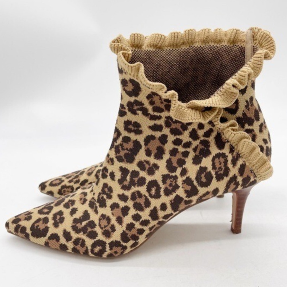 Sole Society Leopard Print Sock Booties Size 8.5